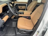 2026 Land Rover Defender - Preview 8