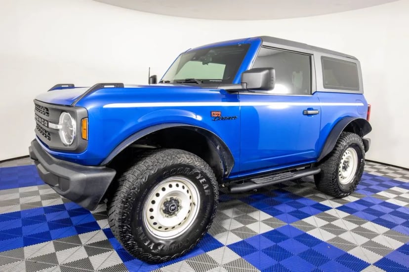 2022 Ford Bronco - Image 1