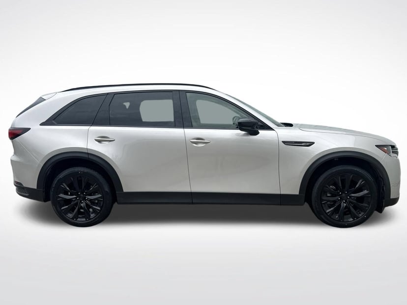 2026 Mazda CX-90 - Image 2