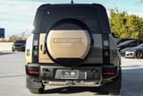 2026 Land Rover Defender - Preview 7