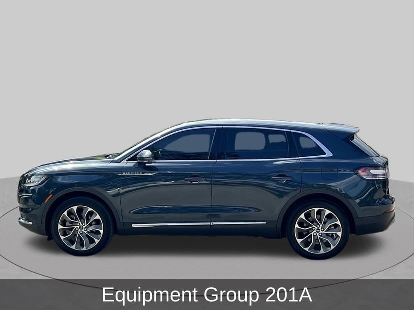 2023 Lincoln Nautilus - Image 2
