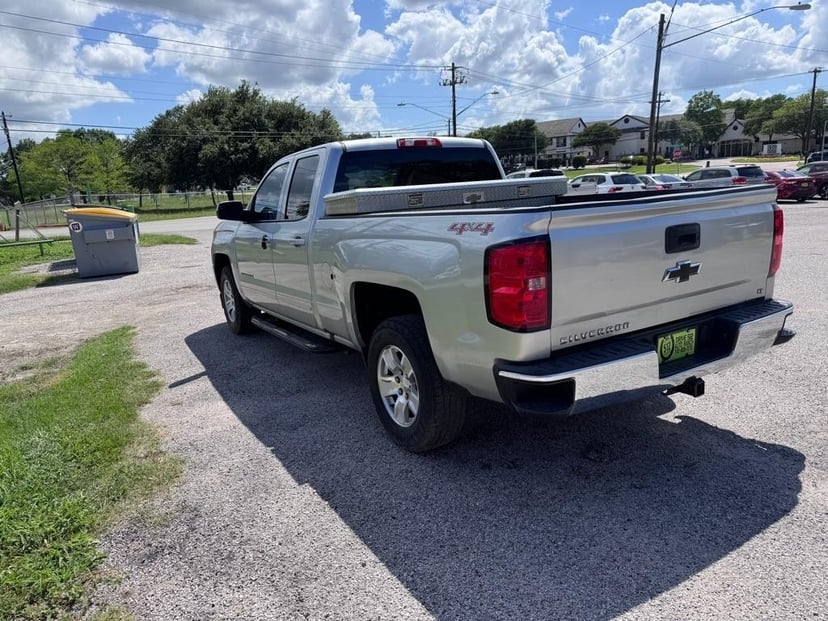 2017 Chevrolet Silverado 1500 - Image 3