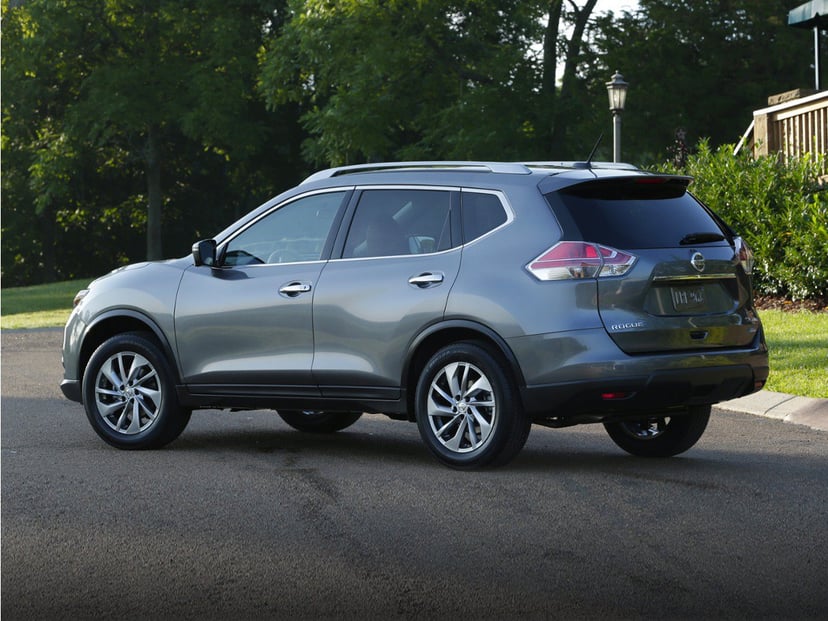 2015 Nissan Rogue - Image 1