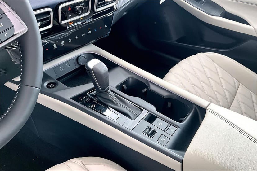 2026 Nissan Sentra - Image 2