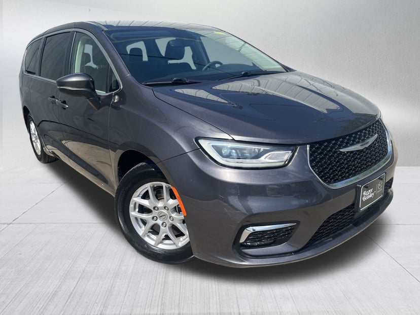 2023 Chrysler Pacifica - Image 1