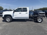 2026 Chevrolet Silverado 3500 HD - Preview 3