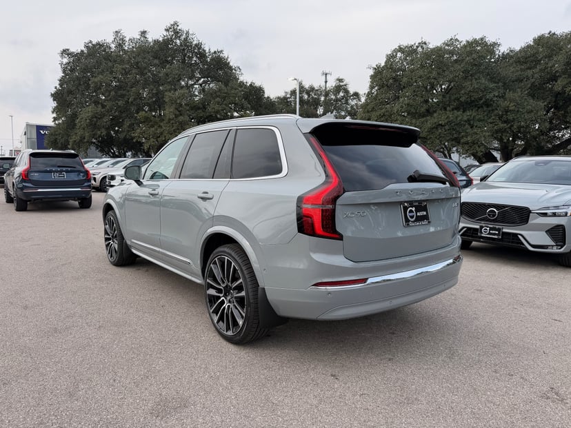 2026 Volvo XC90 - Image 2