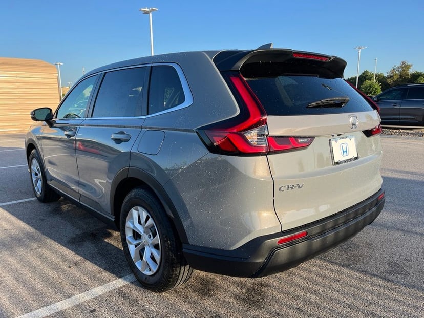 2026 Honda CR-V - Image 3