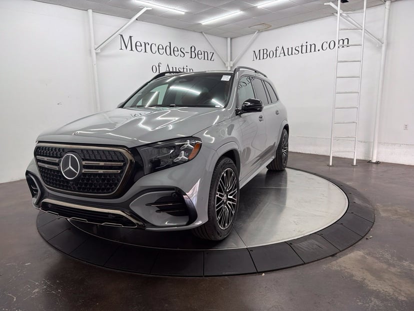 2027 Mercedes-Benz GLS - Image 1