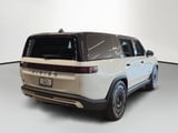 2025 Rivian R1S - Preview 7