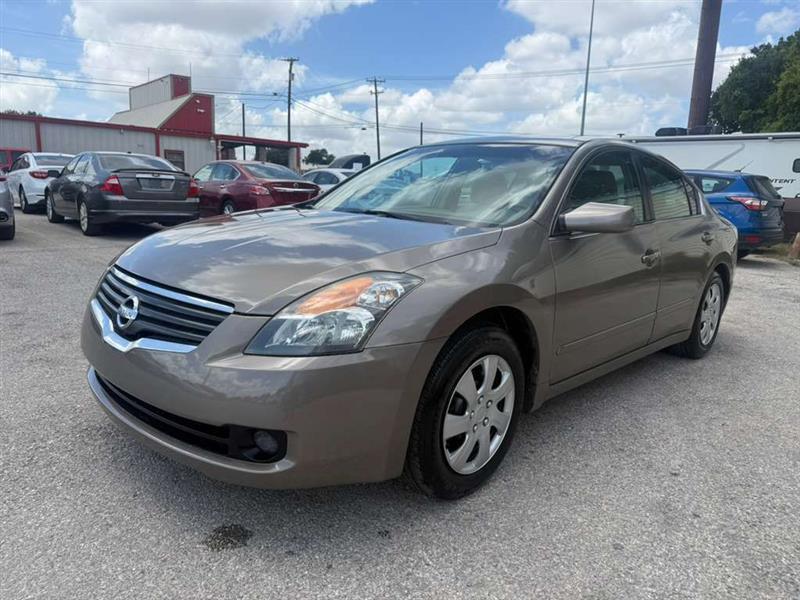2007 Nissan Altima - Image 2
