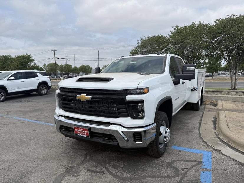 2026 Chevrolet Silverado 3500 HD - Image 1