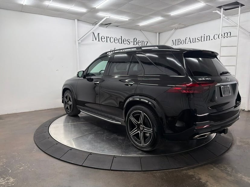 2026 Mercedes-Benz GLE - Image 2