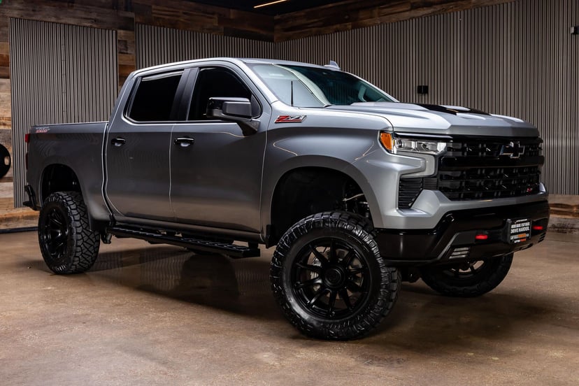 2023 Chevrolet Silverado 1500 - Image 1