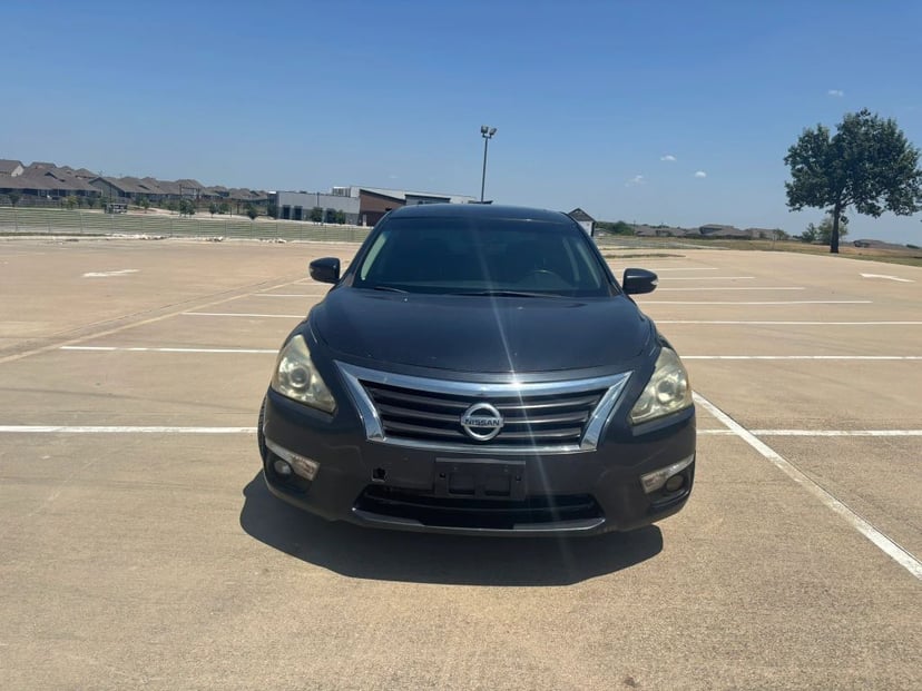 2014 Nissan Altima - Image 3
