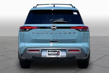 2026 Nissan Pathfinder - Image 2