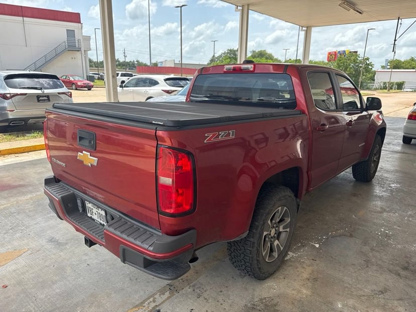2015 Chevrolet Colorado - Image 3