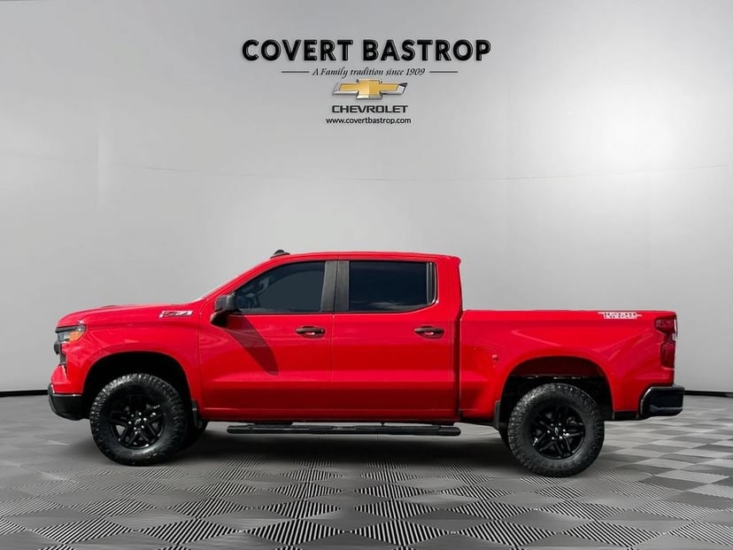 2025 Chevrolet Silverado 1500 - Image 3
