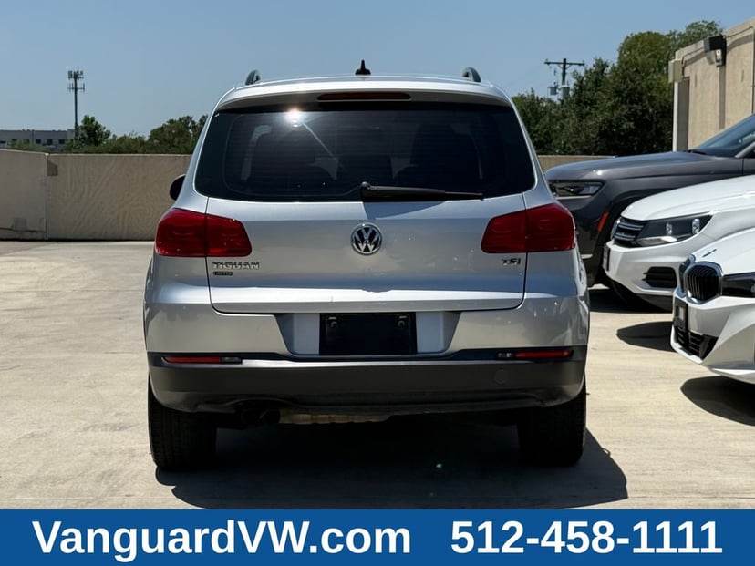 2018 Volkswagen Tiguan - Image 3
