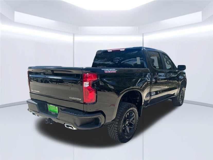 2026 Chevrolet Silverado 1500 - Image 3
