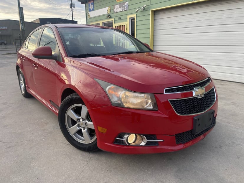2012 Chevrolet Cruze - Image 1