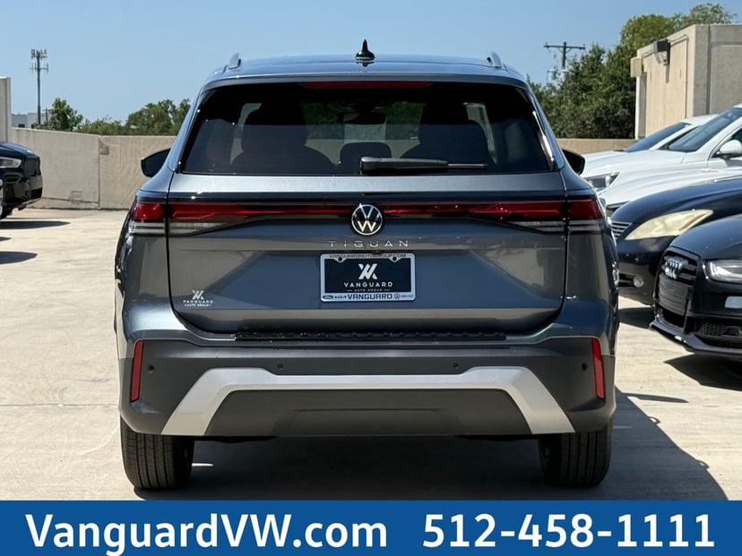 2026 Volkswagen Tiguan - Image 2