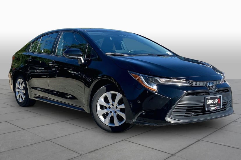 2025 Toyota Corolla - Image 1