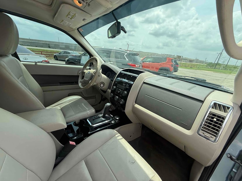 2009 Ford Escape - Image 3