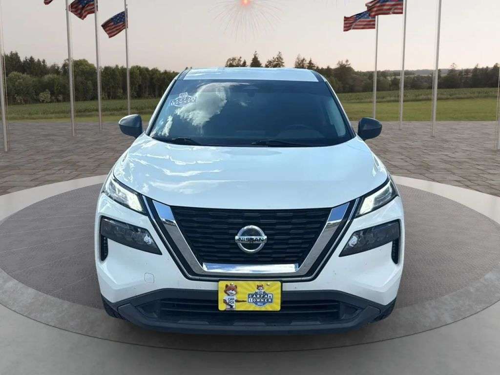 2021 Nissan Rogue - Image 1