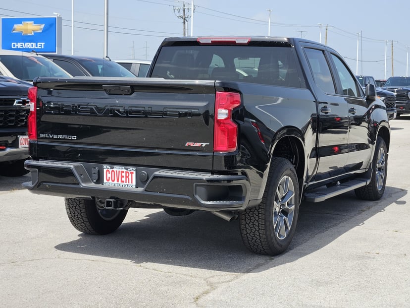 2026 Chevrolet Silverado - Image 3