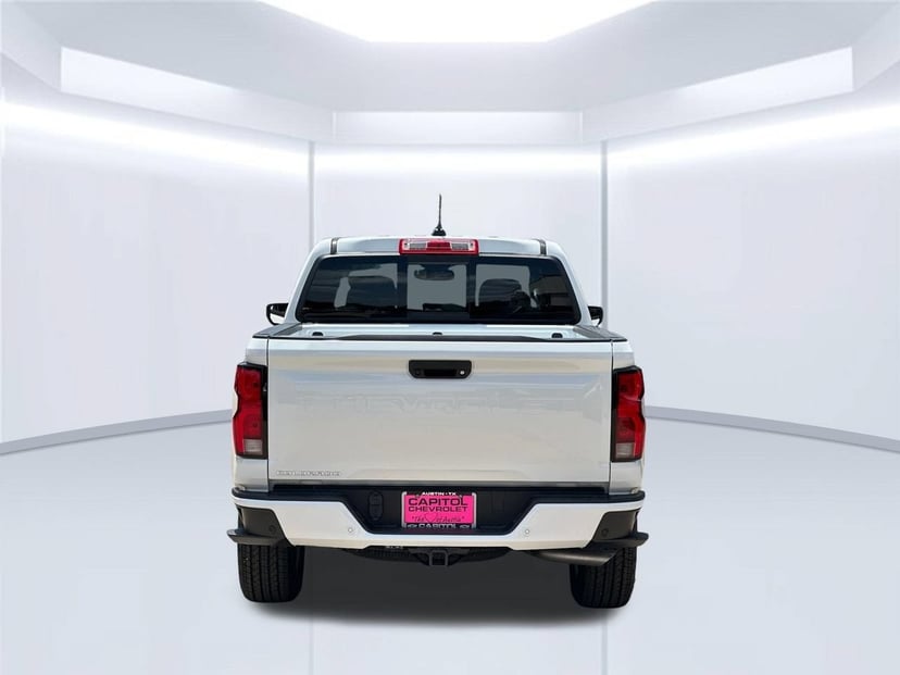 2026 Chevrolet Colorado - Image 3