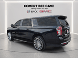2023 Chevrolet Suburban - Preview 7