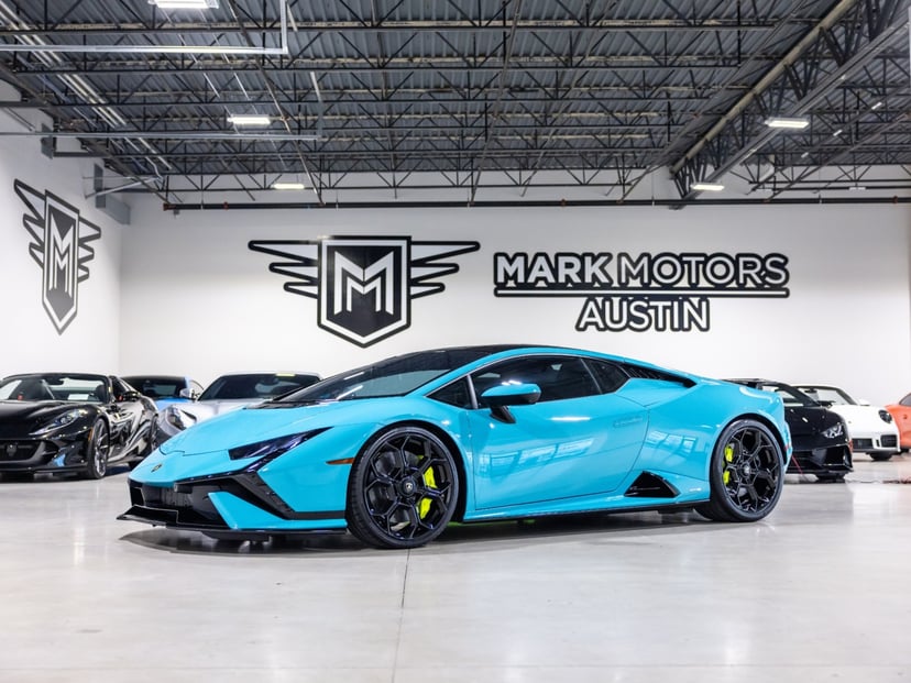 2024 Lamborghini Huracan - Image 1