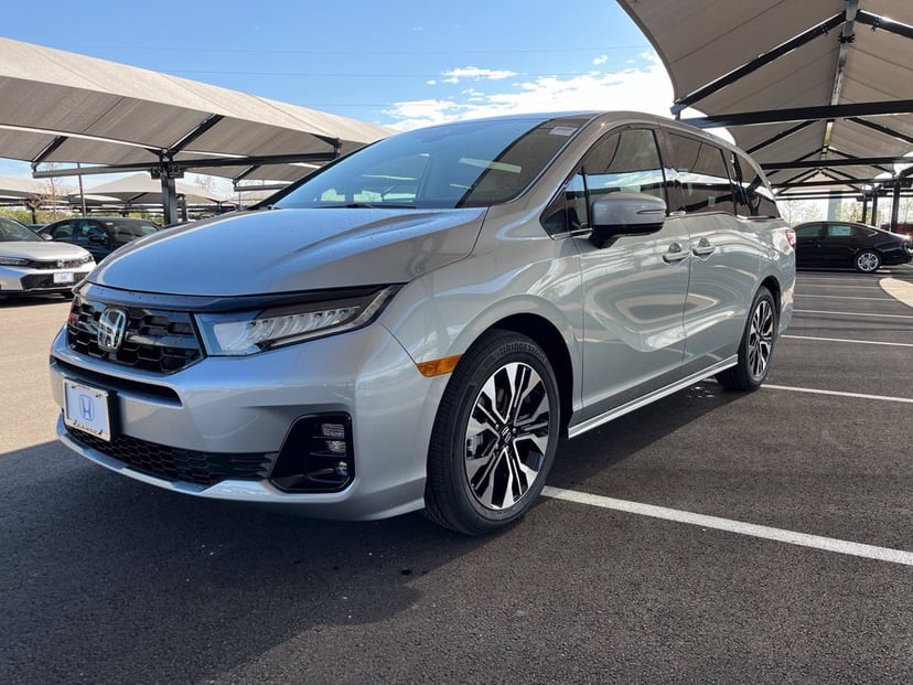 2027 Honda Odyssey - Image 1