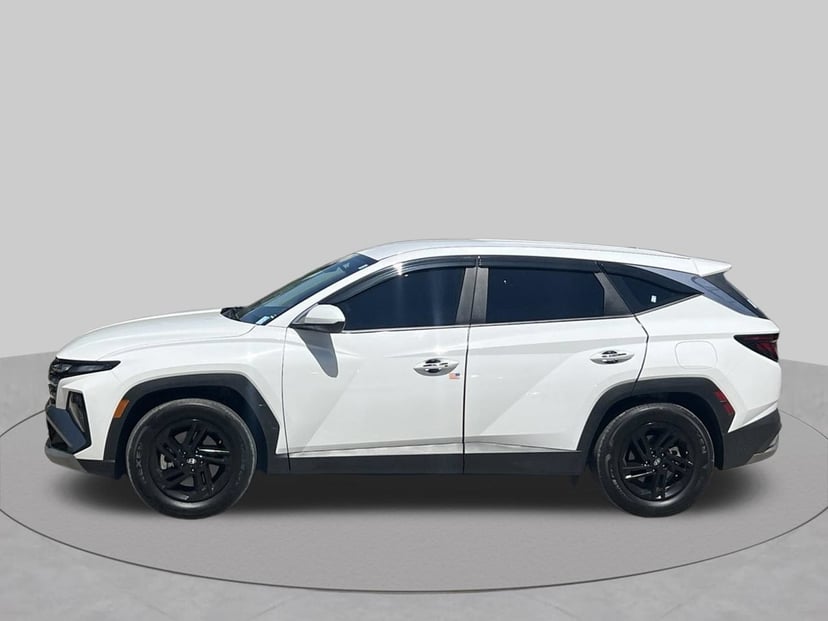 2025 Hyundai Tucson - Image 2