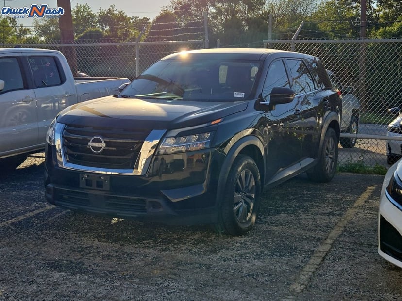2022 Nissan Pathfinder - Image 1