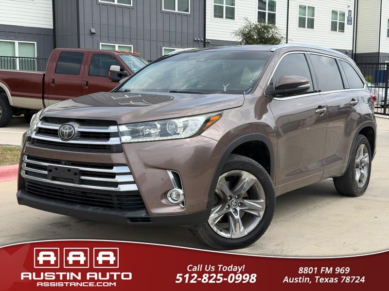 2019 Toyota Highlander - Image 1
