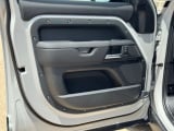 2026 Land Rover Defender - Preview 13