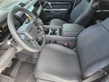 2026 Land Rover Defender - Preview 12