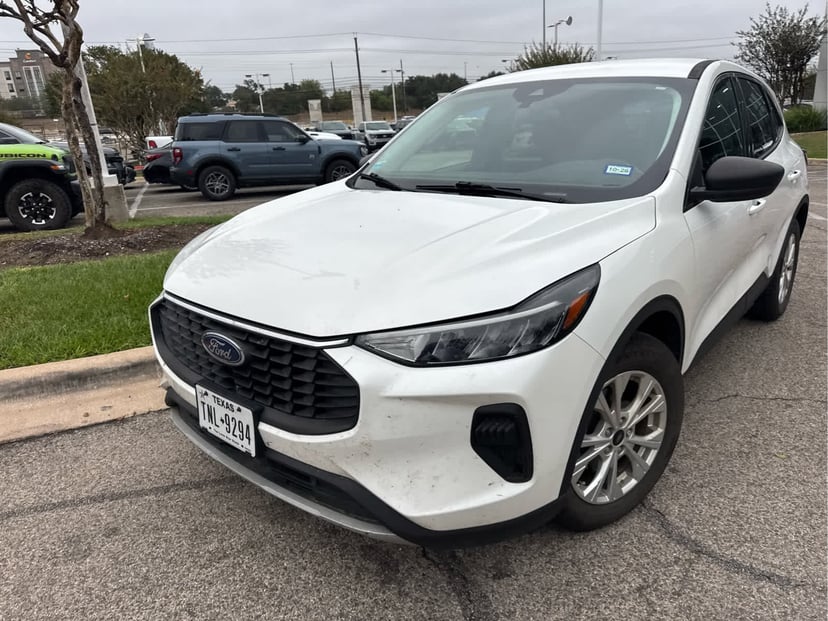 2023 Ford Escape - Image 1