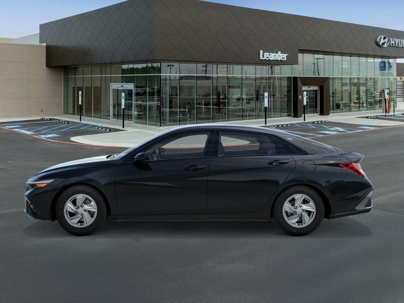 2026 Hyundai Elantra - Image 2