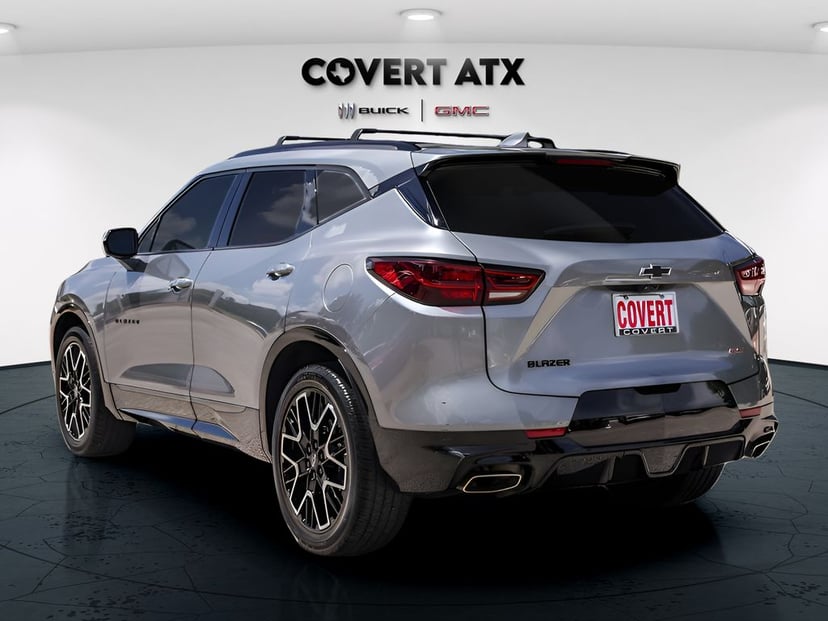 2023 Chevrolet Blazer - Image 3