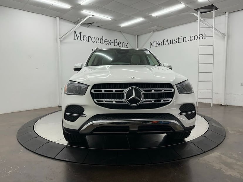 2026 Mercedes-Benz GLE - Image 3