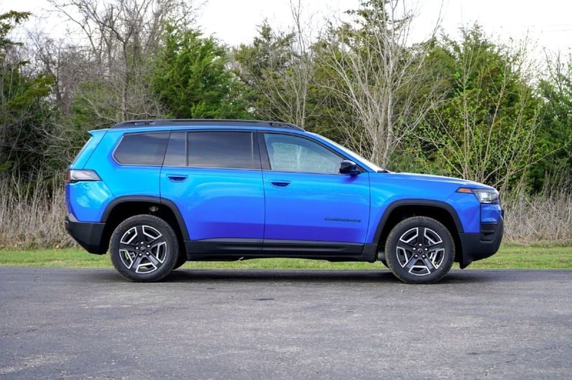 2026 Jeep Cherokee - Image 2