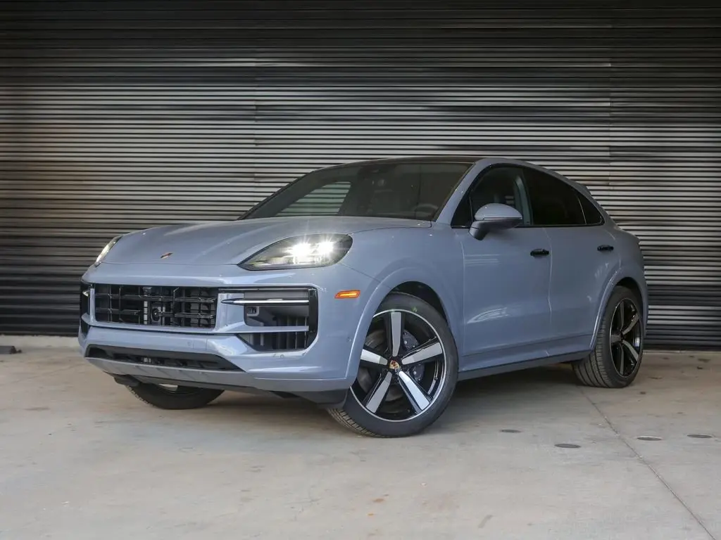 2026 Porsche Cayenne - Image 1