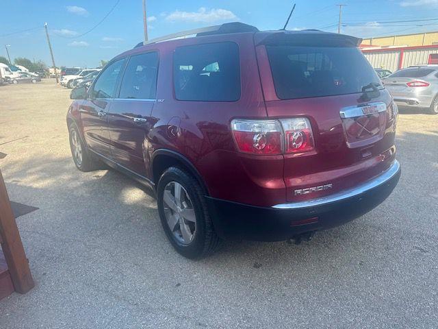 2010 GMC Acadia - Image 2