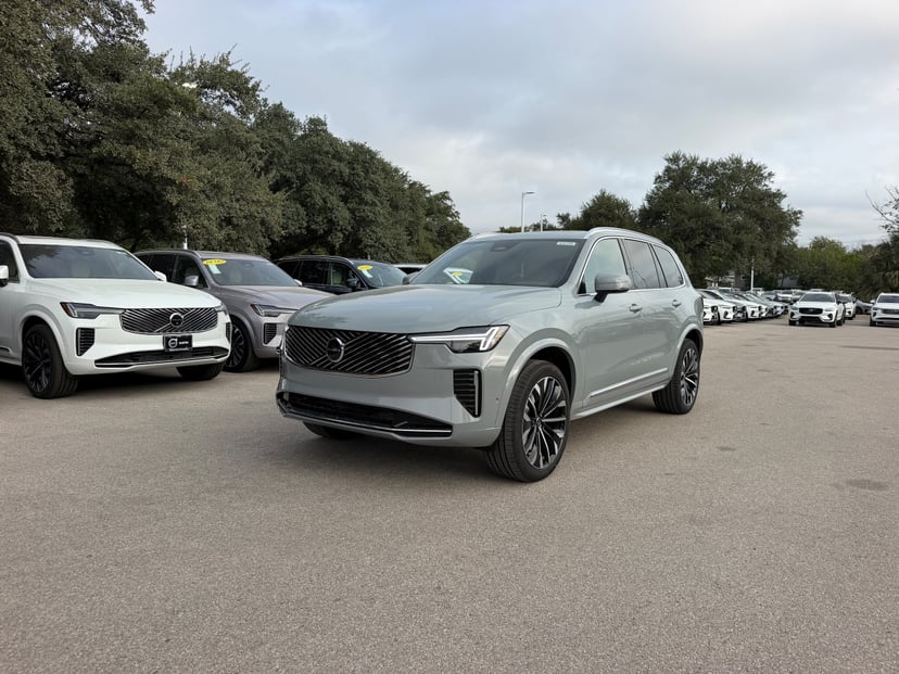 2027 Volvo XC90 - Image 1