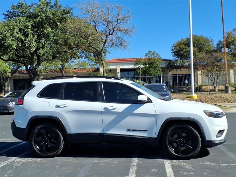 2020 Jeep Cherokee - Image 1
