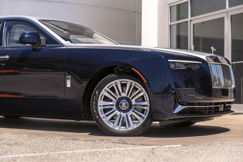 2025 Rolls-Royce Ghost - Image 3