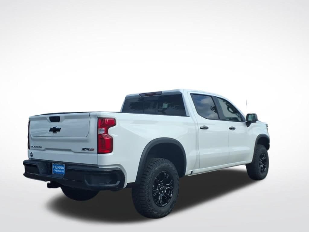 2026 Chevrolet Silverado 1500 - Image 2